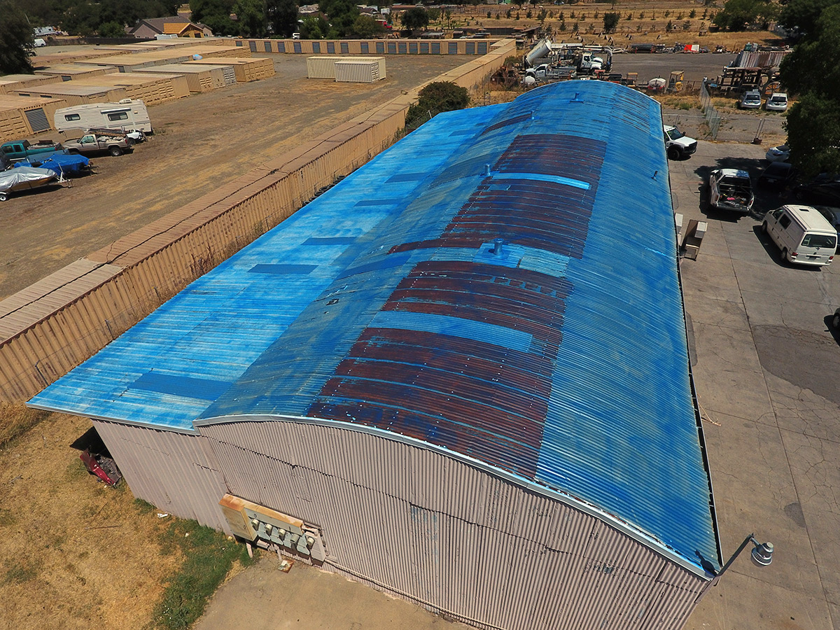 spray foam roofing over metal 1